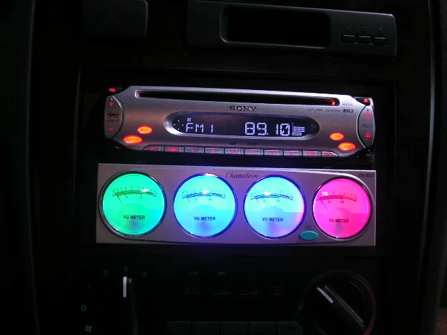그랜져XG 소니 CDX-L490X와 카멜레온 레벨메터 장착모습3