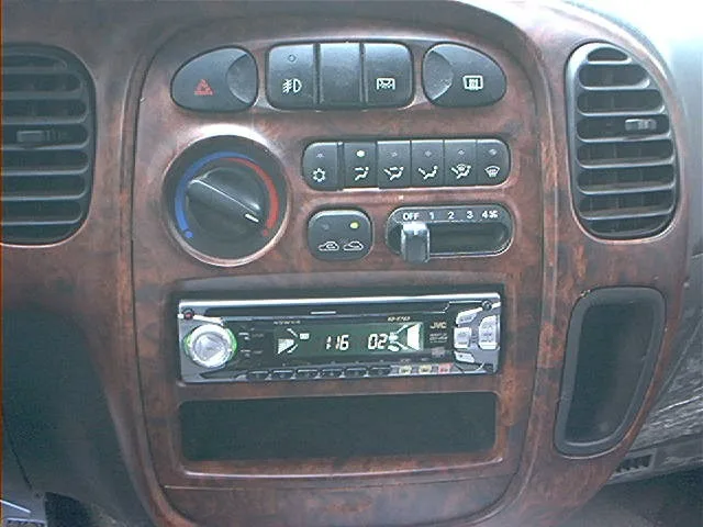 스타렉스 JVC KD-S785 장착모습