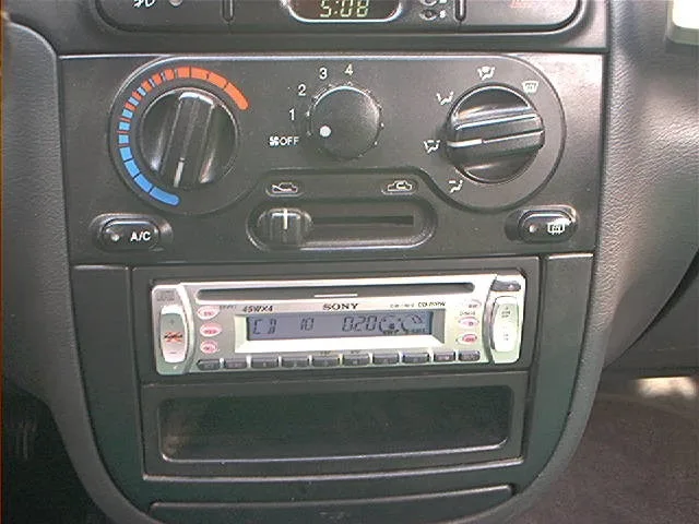라노스 소니 CDX-L460X 장착모습 사진 1