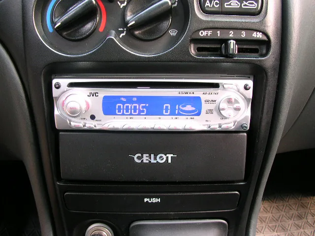 아반테 JVC KD-SX745와 서랍장 장착모습