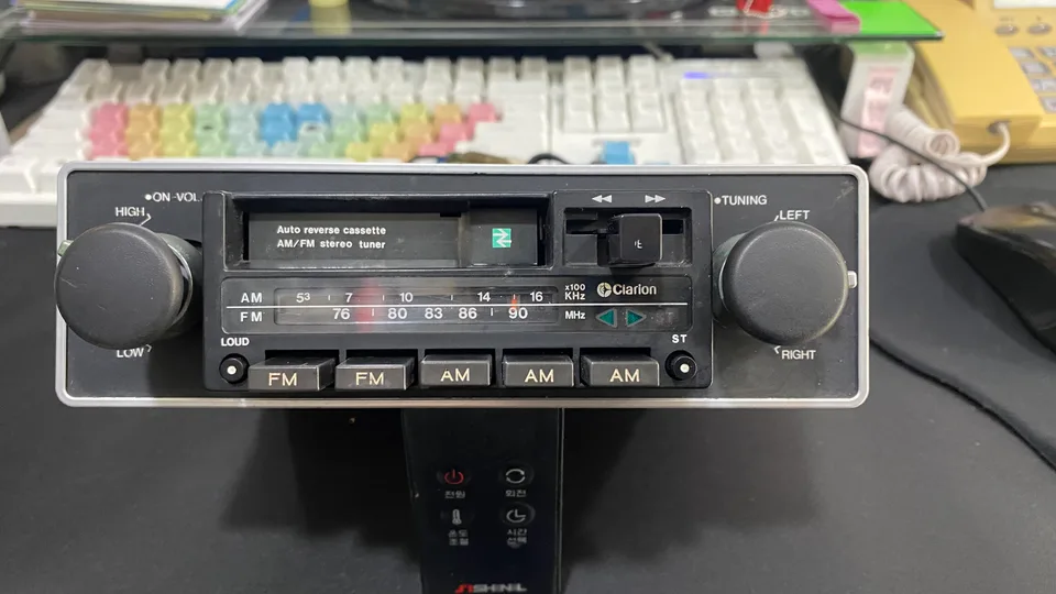 올드카 벤츠용 clraion PA-758A 수리 및 개조