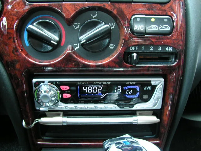 아반테 JVC KD-G505 장착모습