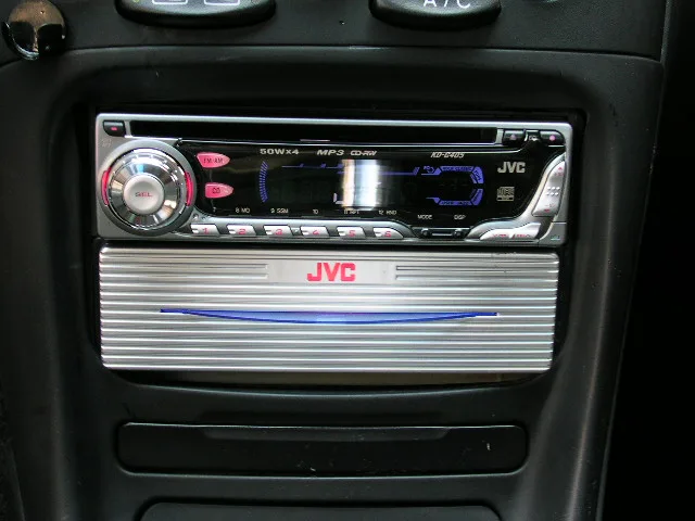 아반테 JVC KD-G405와 LED서랍장 장착모습 확대