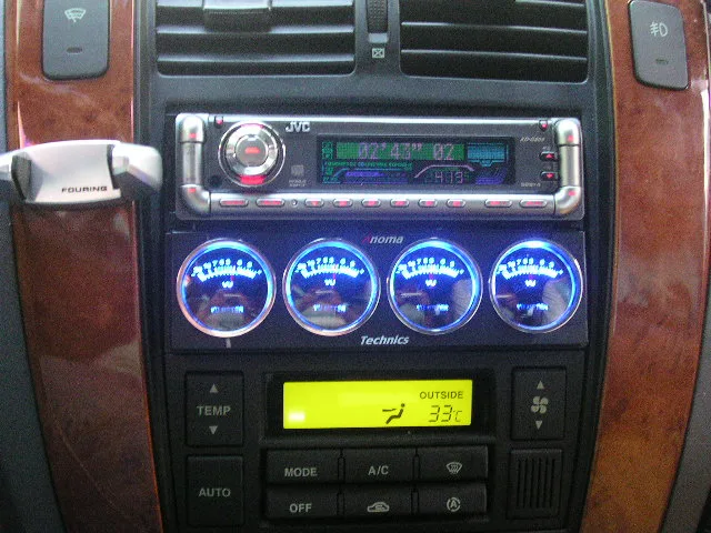 투싼 JVC KD-G805와 레벨메터 장착모습