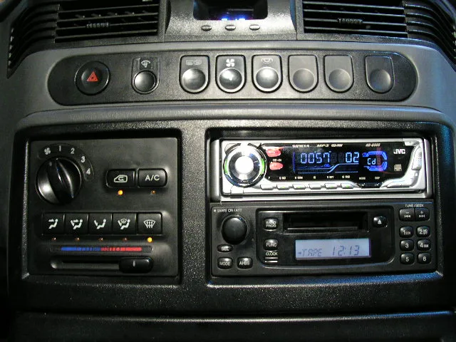 이스타나 JVC KD-G505와 순정테잎유닛 장착모습 전체