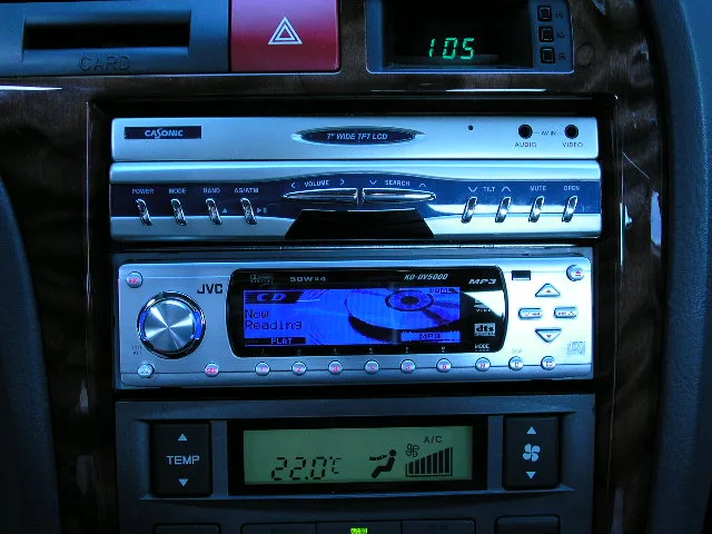 아반테XD JVC KD-DV5000과 노바일렉트로닉 인데쉬티비 장착모습(CLOSED)