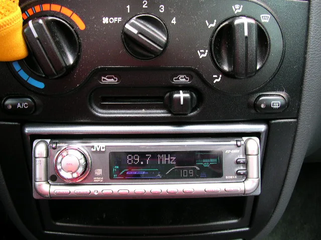 라노스 JVC KD-G805 장착모습