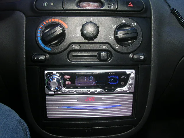 라노스 JVC KD-G505와 LED서랍장 장착모습 주간