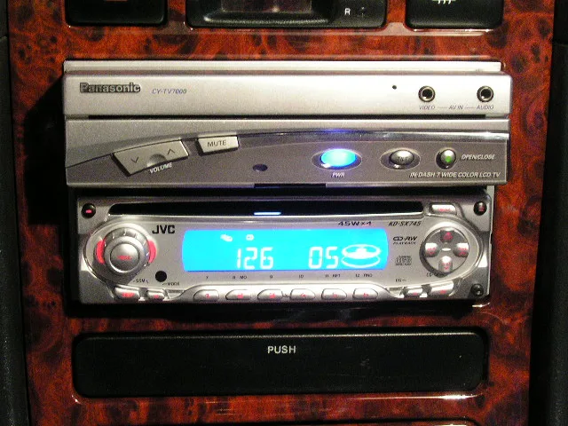 소나타2 JVC KD-SX745와 파나소닉 CY-TV7000 장착모습(CLOSE)