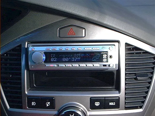 카렌스2 JVC KD-SH77R 장착모습 사진 1