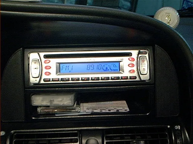 레조 소니 CDX-L460 장착모습